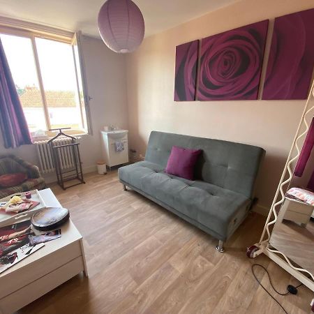 Chambres D'Hote Au Chapeau Claque Cabaret Gueugnon Esterno foto