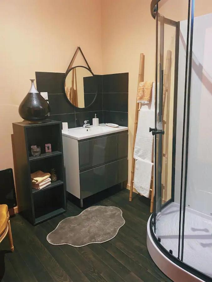 Chambres D'Hote Au Chapeau Claque Cabaret Gueugnon Esterno foto