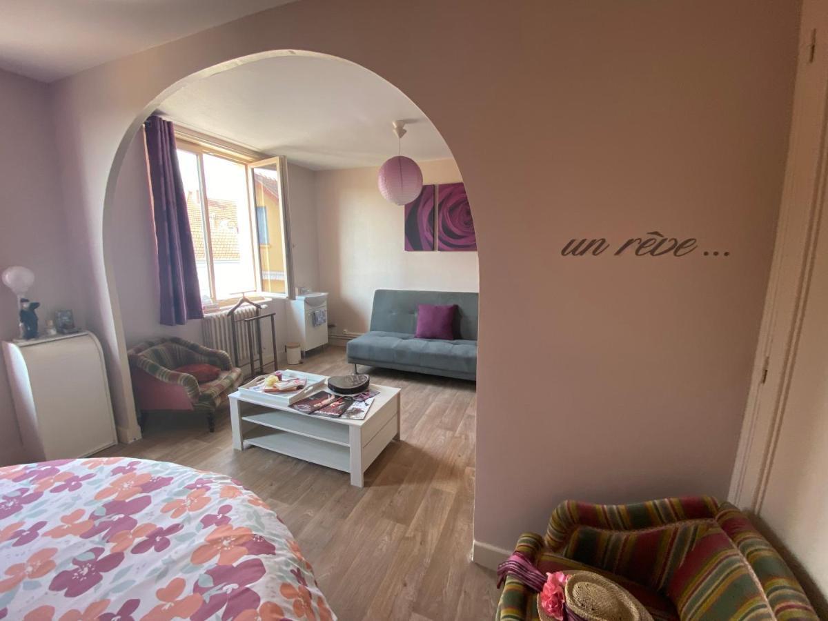 Chambres D'Hote Au Chapeau Claque Cabaret Gueugnon Esterno foto